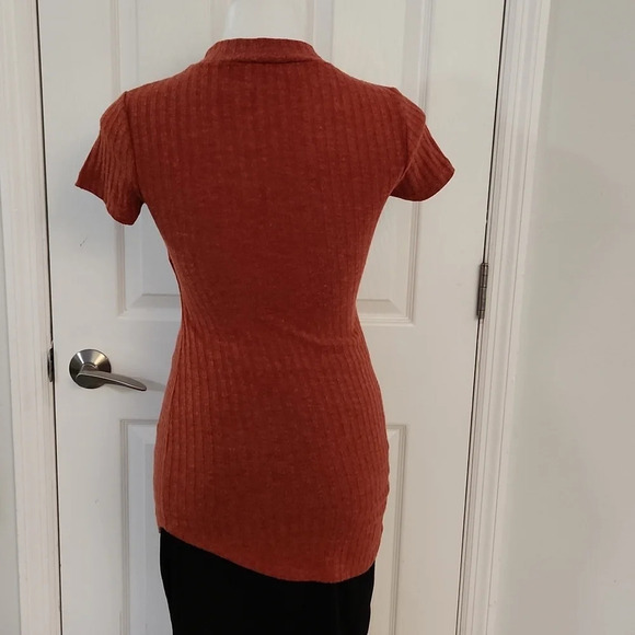 Love J Orange Ribbed Asymmetrical Top - Picture 8 of 12